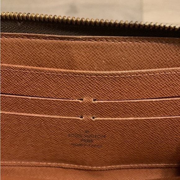 LV zippy wallet - Picture 10 of 14